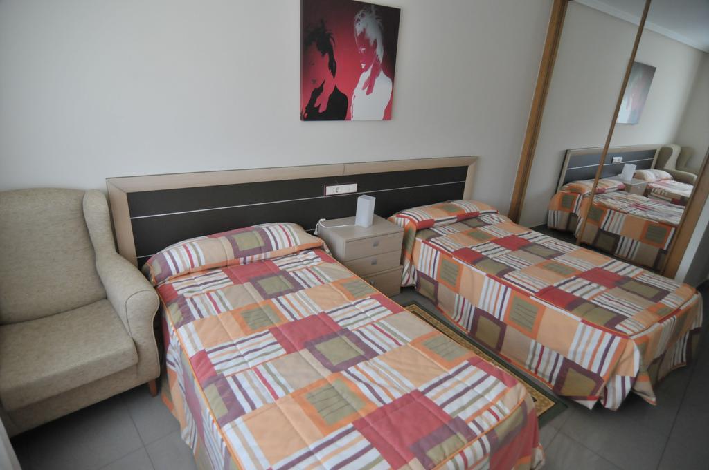 Apartamentos Turisticos Vilagarcía- Rio Ulla Vilagarcía de Arousa Quarto foto
