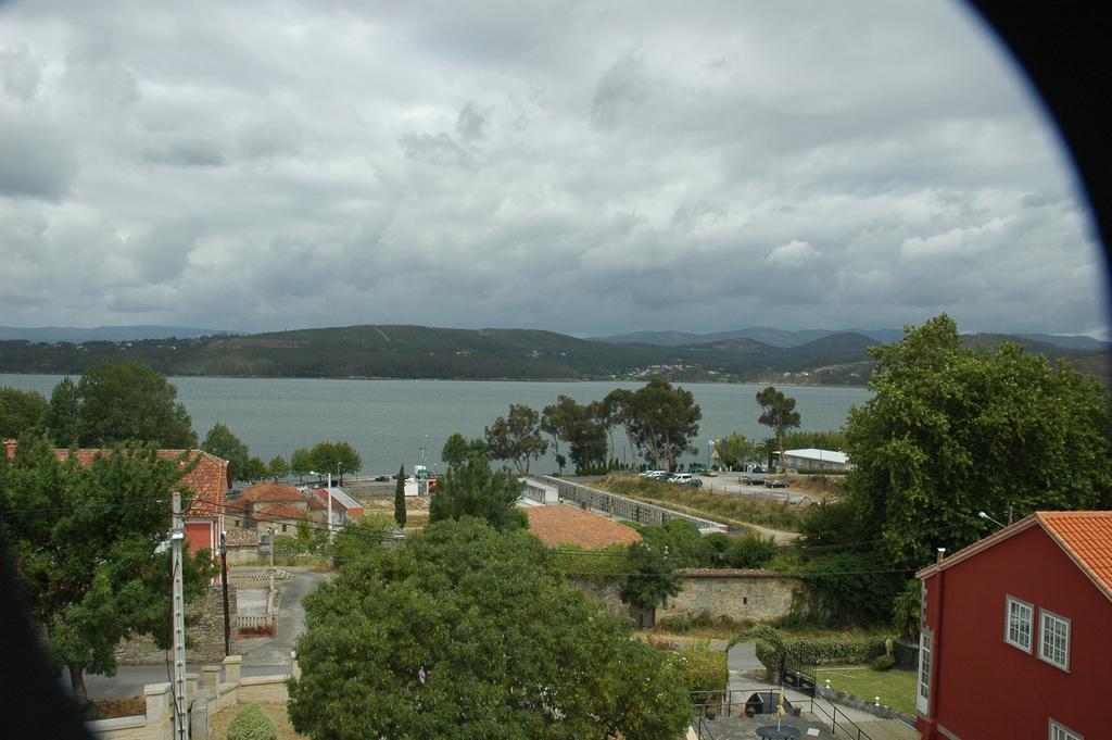 Apartamentos Turisticos Vilagarcía- Rio Ulla Vilagarcía de Arousa Quarto foto